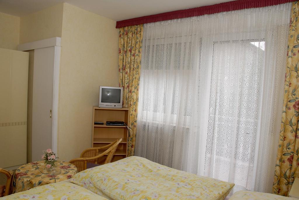Pension Familie Schwarz Gbr Alhausen Quarto foto